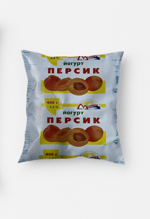 Йогурт Персик "Медобори" 3,2% 400 г, плівка поліетиленова